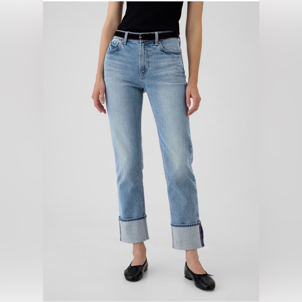 GAP Blue 90’s Straight High Rise Jeans Classic Style w/high cuff Size 4 waist 27